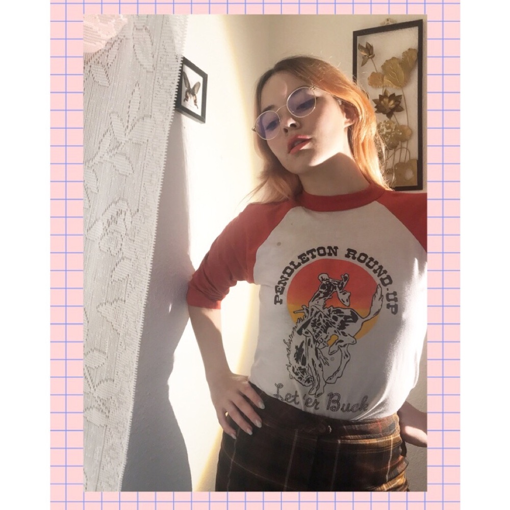 Let ‘er buck 🐎 rodeo t-shirt